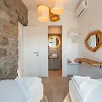 Anemela & Mykonos *