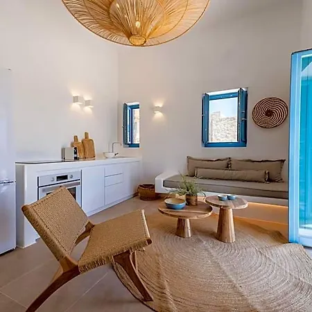 Anemela & Mykonos *