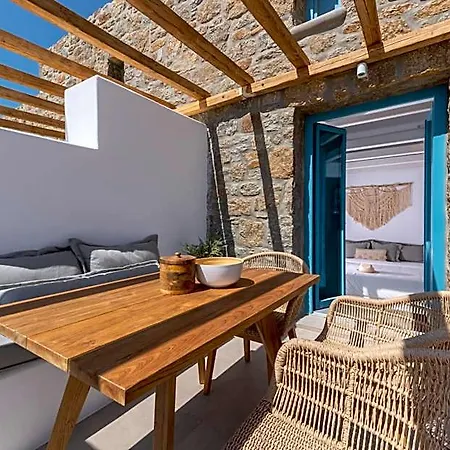 Anemela & Mykonos *